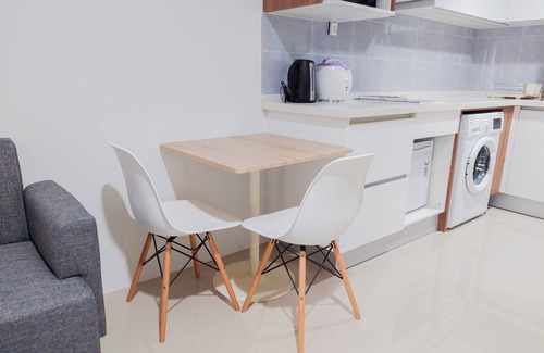 Pondok Aren Apartment | Comfort Living And Homey 1Br Tamansari Bintaro Mansion Apartment
