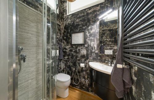 Sestri Ponente Apartment | Comfort-Moderno and Parking