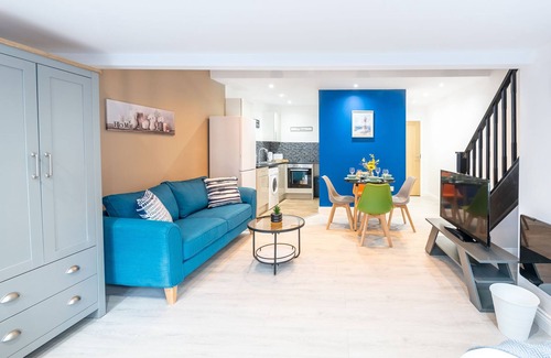 Portsmouth Apartment | Comfort-Suite-Ensuite-City Centre location