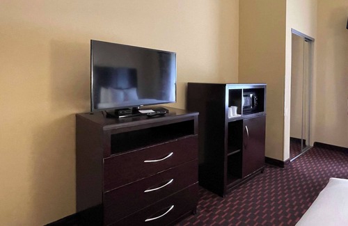 Altoona Hotel | Comfort Suites Altoona North
