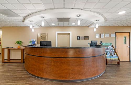 Brunswick Hotel | Comfort Suites Brunswick