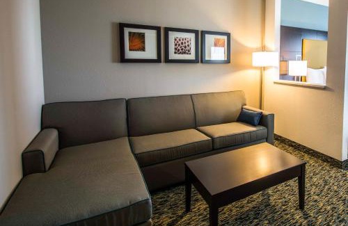 Dania Beach Hotel | Comfort Suites Fort Lauderdale Airport South & Cruise Port