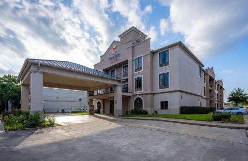 Barker Hotel | Comfort Suites Houston West at Clay Road