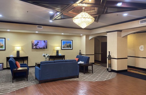 Fort Worth Hotel | Comfort Suites Lake Worth