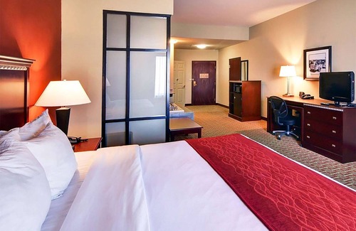 Fort Worth Hotel | Comfort Suites Lake Worth