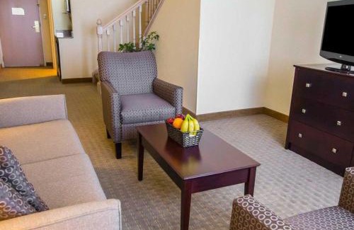 South Bend Hotel | Comfort Suites University Area Notre Dame-South Bend