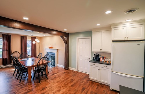 Witmer House | Comfortable Family Home in Amish Country!, Farm View Country Estates!