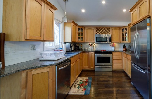 Fontana House | Comfortable single family 4 Bed 2.55 Bath in Abbey Springs , Fontana Lake Geneva