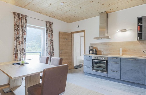 Muhlbach im Pinzgau Apartment | Comfortable holiday apartment near the ski lift