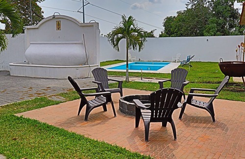 Santa Clara La Laguna Villa | Comfortable house 5 minutes by car from Irtra, for families and groups.