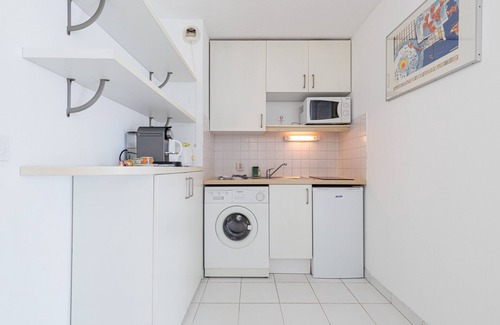Gambetta Apartment | Comfortable 1 Bdr Downtown - AC & Parking