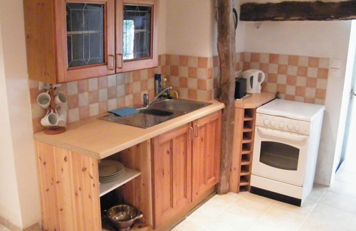 Coeur-de-Causse Apartment | Comfortable 1 Bedroom Gite In 66 Acres + Golf + Pool + Camping + Mobile Home