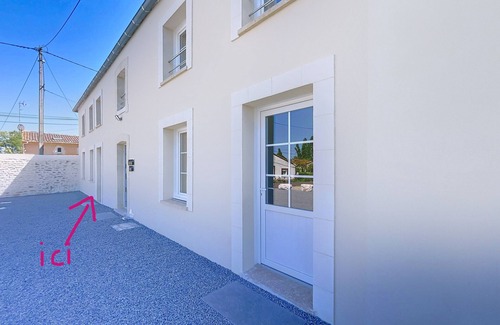 Anglade Apartment | Comfortable 1bedroom apartment 10 minutes from Blaye! Ideal for workers and travellers