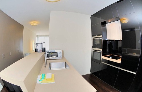 Seefeld Apartment | Comfortable 1BR flat/great location - Baron 44