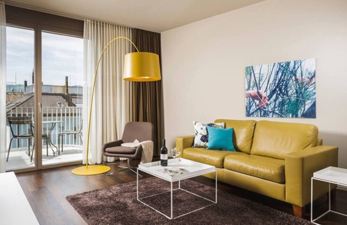 Seefeld Apartment | Comfortable 1BR flat/great location - Baron 44