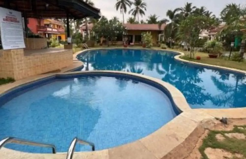 Majorda Apartment | Comfortable 2 BHK with pool Betalbatim beachnn