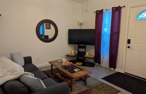 Hampton Apartment | Comfortable 2-BR apt, WiFi & AC. Between Fort Monroe & Buckroe Beach