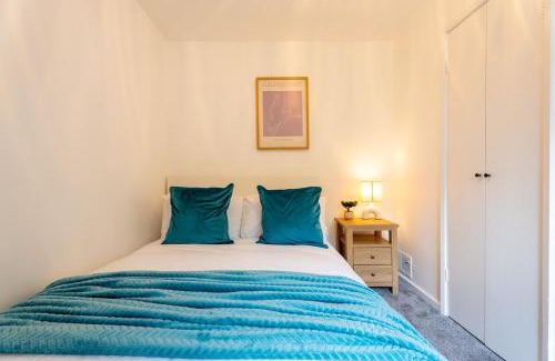 Roundhay House | Comfortable 3-Bed House Close to Roundhay Park