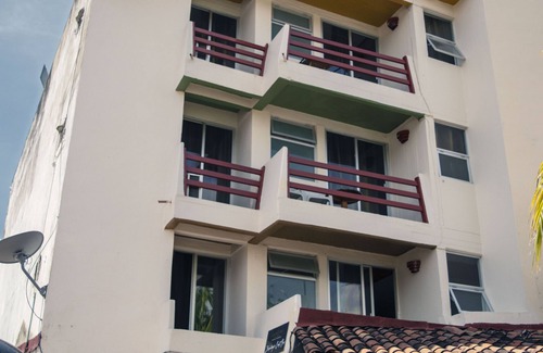 Zihuatanejo Apartment | Comfortable 3-bedroom apartment just a few steps from the beach
