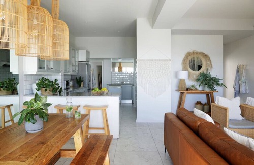 Clifton Apartment | Comfortable 3 Bedroom Apartment - Number 5103
