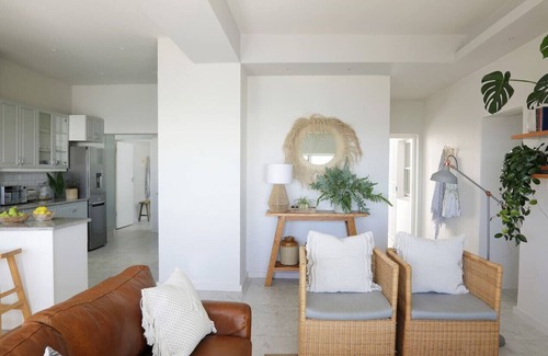 Clifton Apartment | Comfortable 3 Bedroom Apartment - Number 5103