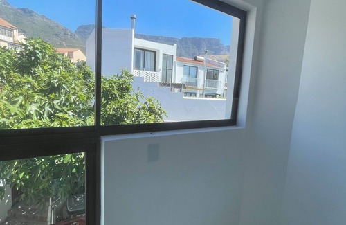 Cape Town City Centre Villa | Comfortable 3-bedroom home conveniently located in Cape Town City