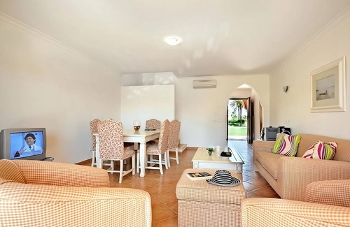 Meia Praia Hotel | Comfortable 3BR Unit Close to Meia Praia Beach! 2 Outdoor Pools, Free Parking!