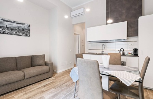 San Jacopino Apartment | Comfortable 40 sqm apartment that can accommodate up to 4 people. Located on the ground floor (steps to access) of a building in Maragliano/Redi district, a lively neighborhood well connected to the historic center by public transportation, the apartme