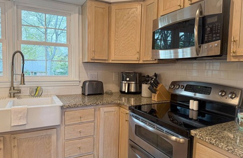 Charlotte Apartment | Comfortable 4BR Home| Patio, BBQ & Pets Welcome