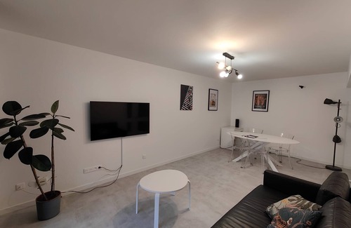 Charonne Apartment | Comfortable 54m2 NEW Paris Nation Gare de Lyon