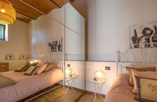 Montepulciano House | Comfortable accommodation in a farmhouse in the middle of a prestigious wine-growing area in the hil