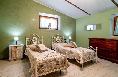 Montepulciano House | Comfortable accommodation in a farmhouse in the middle of a prestigious wine-growing area in the hil