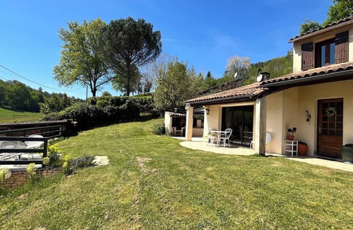 Proissans House | Comfortable air-conditioned villa - private heated swimming pool 3 kms from Sarlat center