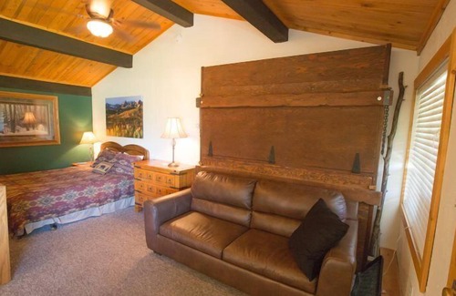 Glenwood Springs Condo | Comfortable and cozy. The Western theme and charming snowmen collection add a special vibe!