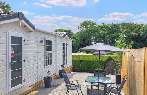 Chysauster House | Comfortable and modern 10ft-wide caravan.