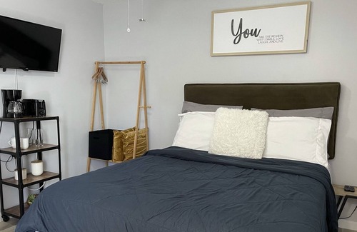 Citrus Park Apartment | Comfortable and Stylish room at Citrus Park, Tampa (Solo/couple travel)