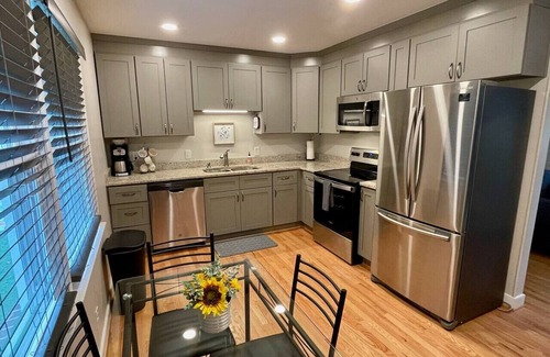 Locust Grove House | Comfortable and Cozy Locust Grove Home