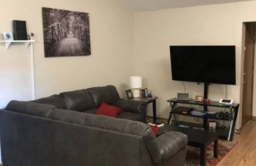 West Des Moines House | Comfortable and Spacious 3 Bedroom Home