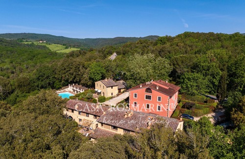 San Gimignano Villa | comfortable apartment with private garden in San Gimignano