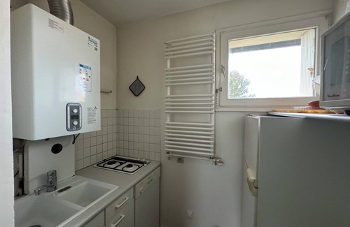 Luc-sur-Mer Apartment | Comfortable apartment close to the sea