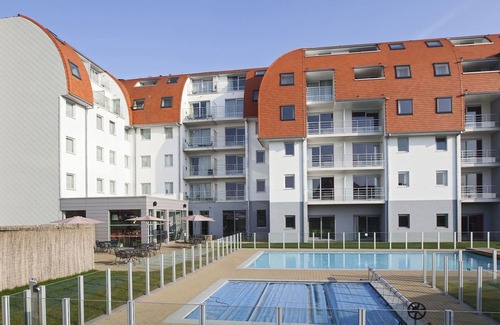 Zeebrugge Apartment | Comfortable apartment with air conditioning, on a resort, 2.5 km. from the beach