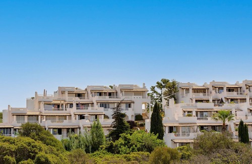 Ferragudo Apartment | Comfortable apartment with sea view near the beaches