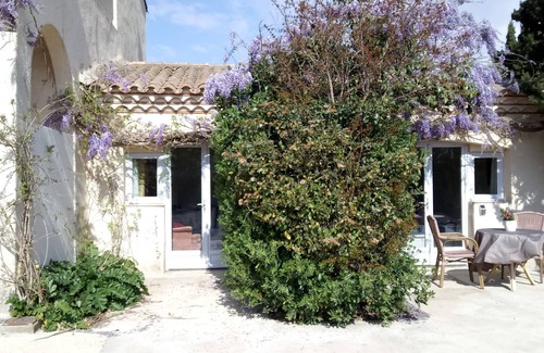 Boutenac Apartment | Comfortable apartment/b&b with pool