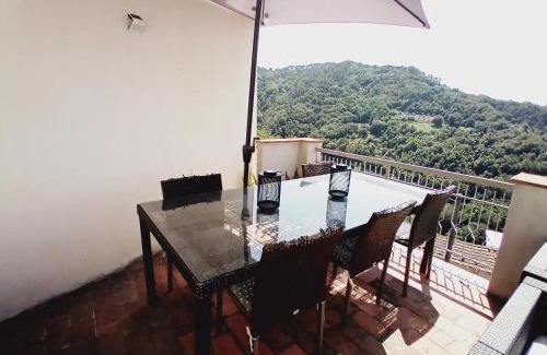 Falcinello Apartment | Comfortable Apartment with Sea View in Falcinello