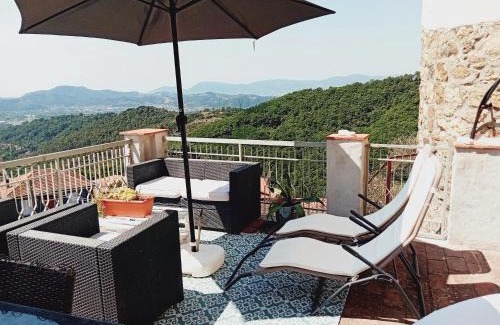 Falcinello Apartment | Comfortable Apartment with Sea View in Falcinello