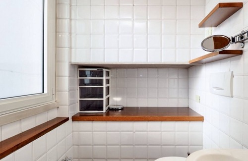 Carrobbio Apartment | Comfortable apartment located in the heart of Milan.