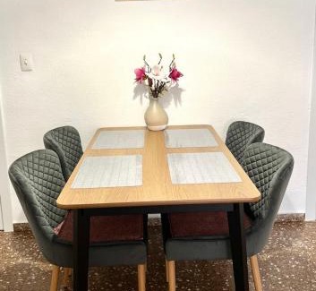 Altozano-Conde Lumiares Apartment | Comfortable apartment with Wi-Fi