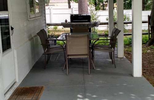 Lake George House | Comfortable Boardwalk Cottage Within Walking Distance of Lake, Beach and Village
