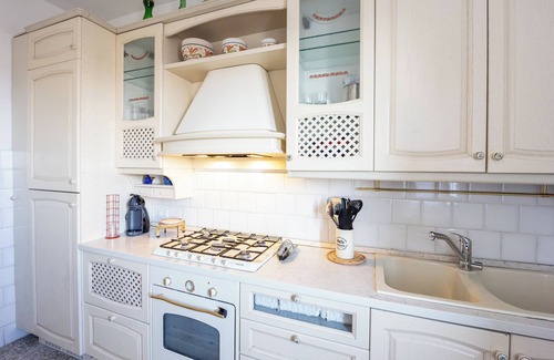 Arma di Taggia Apartment | Comfortable central - large terrace-solarium - beach 4 minutes walk - bright