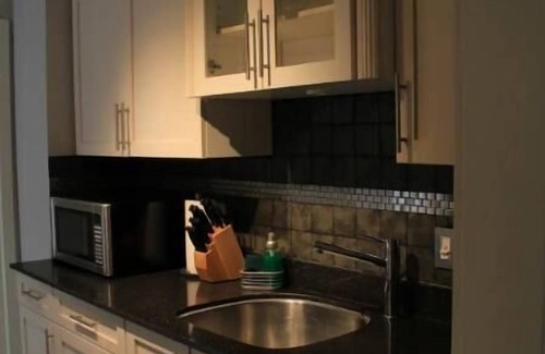 Fairview Condo | Comfortable & Central Across VGH